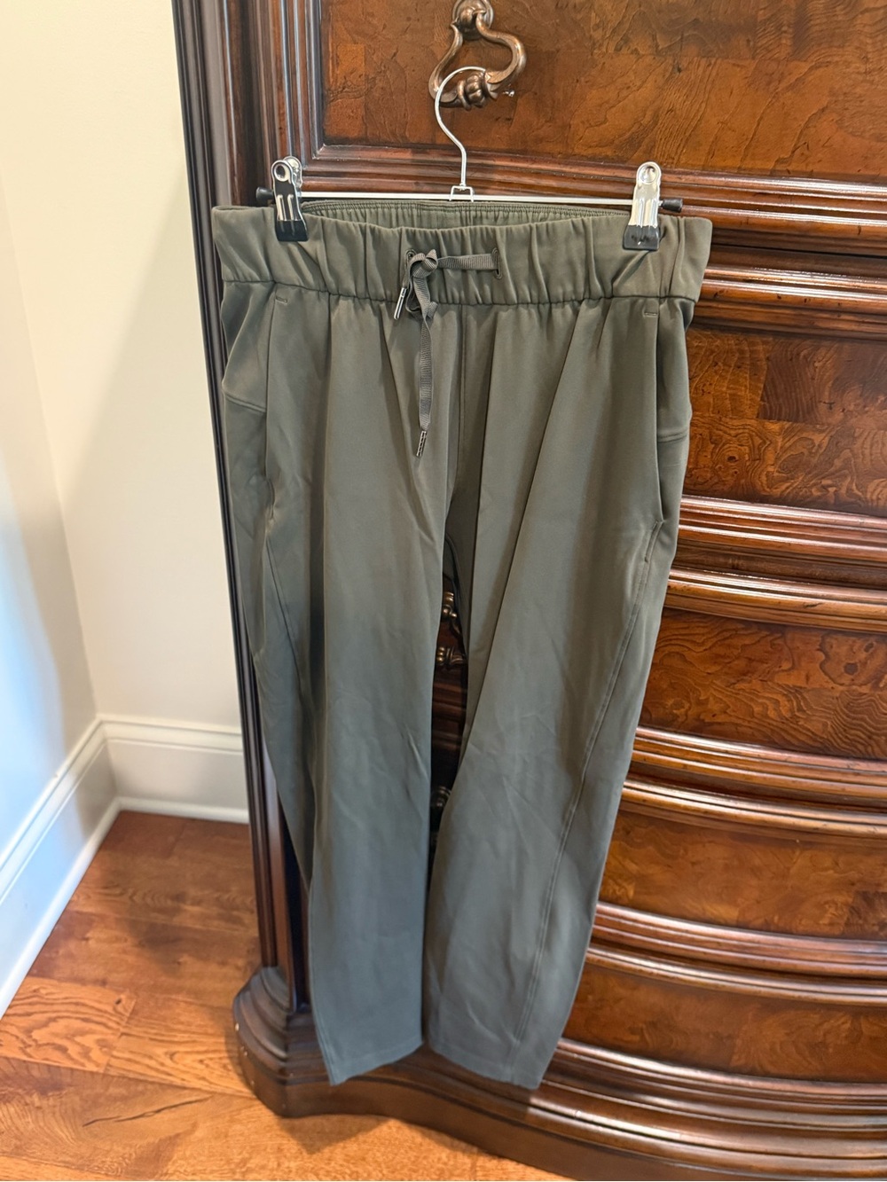 Lululemon Grey Olive Keep Moving Pant, Size 4